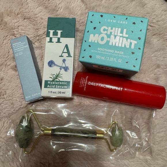 I Dew Care Other - Facial Care Set with Jade Roller and Skincare Products